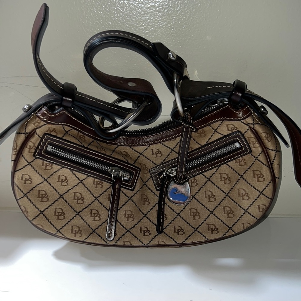 Dooney & Bourke shoulder bag Brown